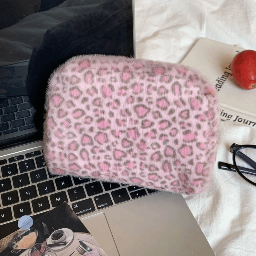 Durable Fuzzy Makeup Bag Leopa - Cosmetic Bags ulasan dan harga